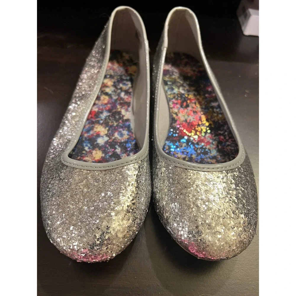 Faded Glory Girl's Slip-On Silver‎ Glitter Dress Shoes size 6 Flats